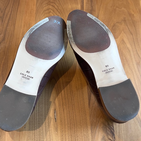 Cole Haan Croc-Embossed Leather Oxfords | Luxe Burgundy Power Shoe - Picture 9 of 9